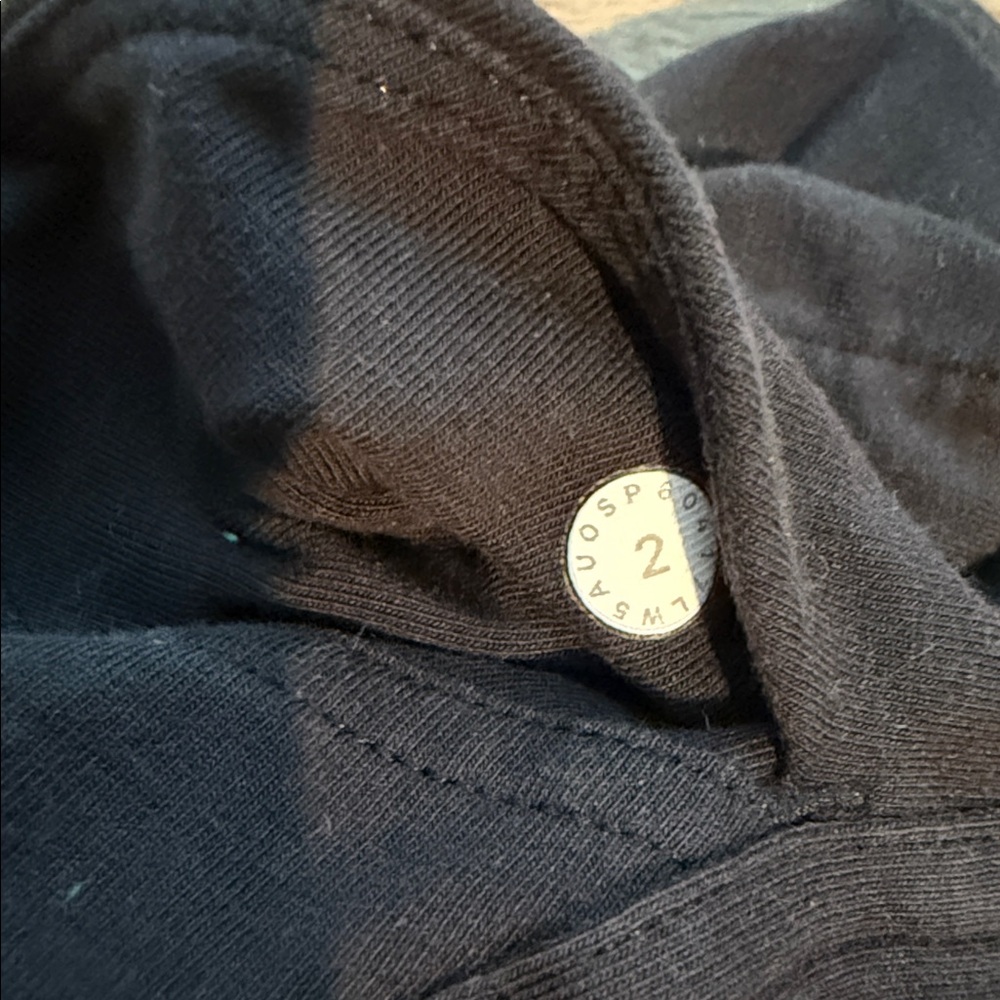 Lululemon old school lightweight black joggers!! 2 - Picture 5 of 5